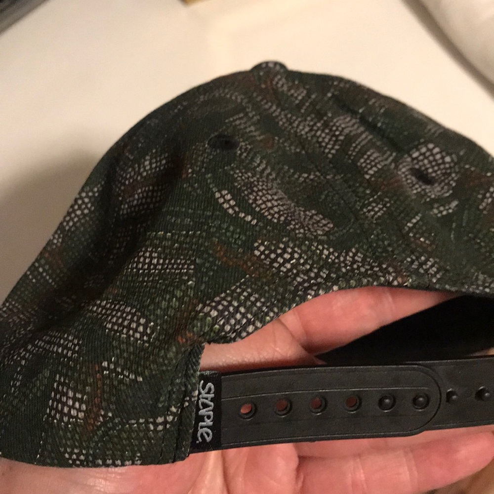 Staple SnapBack - Picture 4 of 5